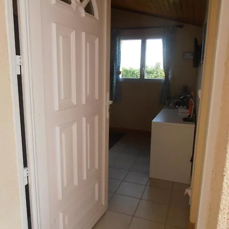 Petite Particulière